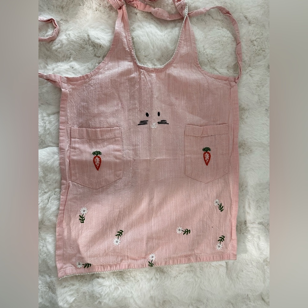 Sur La Table Pink Kids Apron with Embroidery